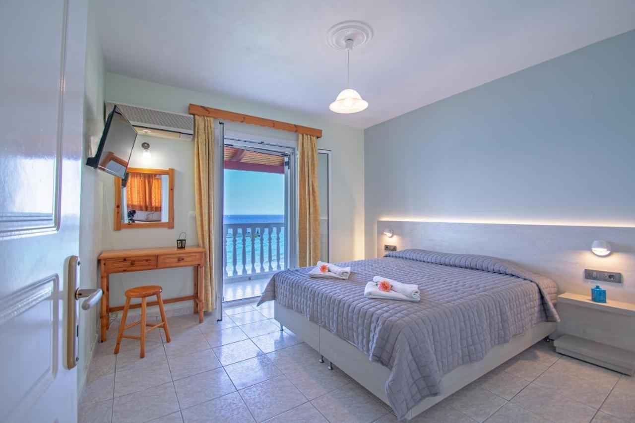 Baywatch Apartments On The Beach By "Elite" Amoudi Ngoại thất bức ảnh